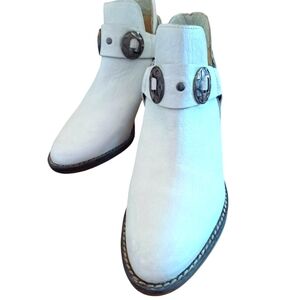 Vintage7 La Cienega Boot Booties White Leather Silver Disc Trim 8